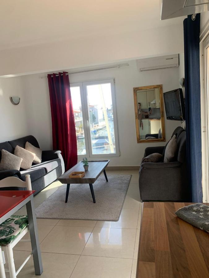 Waterside Apartment - Two Bedroom エンプリアブラバ エクステリア 写真