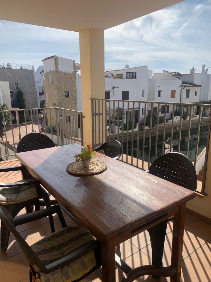 Waterside Apartment - Two Bedroom エンプリアブラバ エクステリア 写真