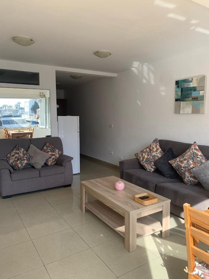 Waterside Apartment - Two Bedroom エンプリアブラバ エクステリア 写真
