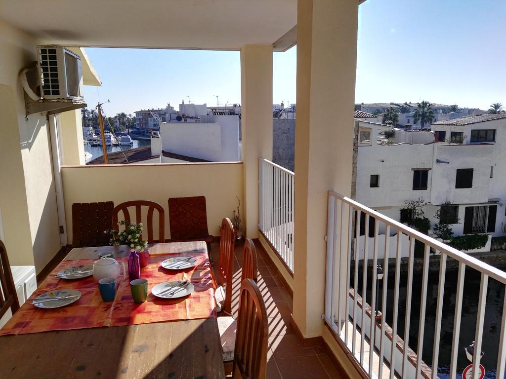 Waterside Apartment - Two Bedroom エンプリアブラバ 部屋 写真