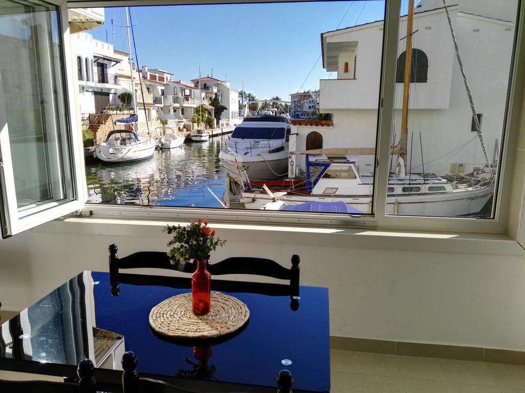Waterside Apartment - Two Bedroom エンプリアブラバ 部屋 写真